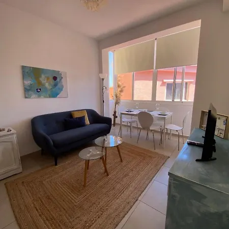 2br With Beachviews 1 Min Walking From The Sea * Gibraltar