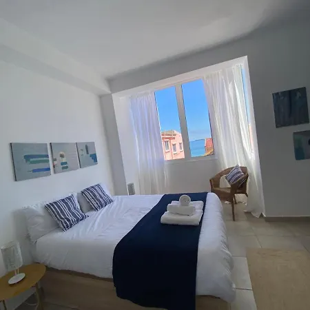 2br With Beachviews 1 Min Walking From The Sea * Gibraltar